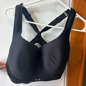 Under Armour Women's Black Crossback Sports Bra
